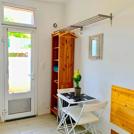 14 Persons * La Ciotat